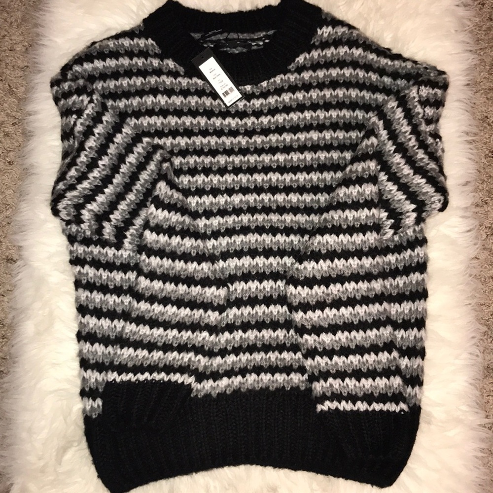 Romeo & Juliet Couture sweater